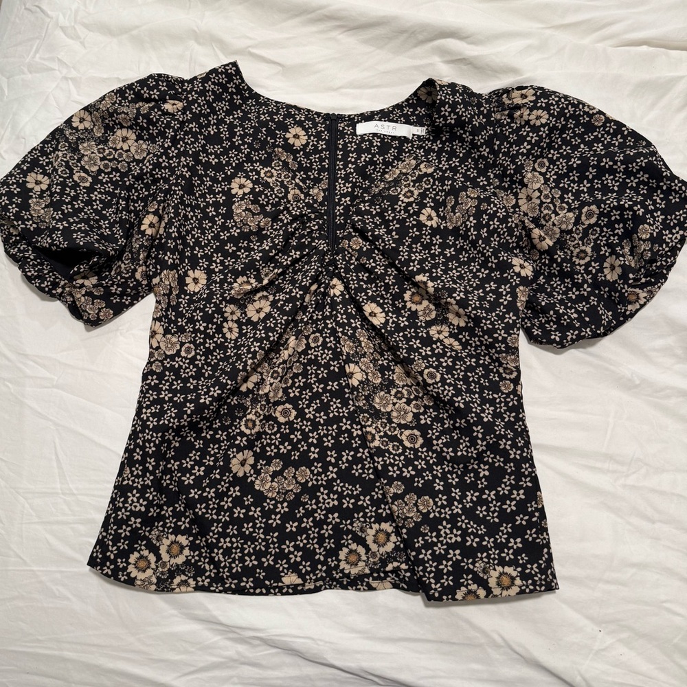 Astr Black and Cream Floral Blouse